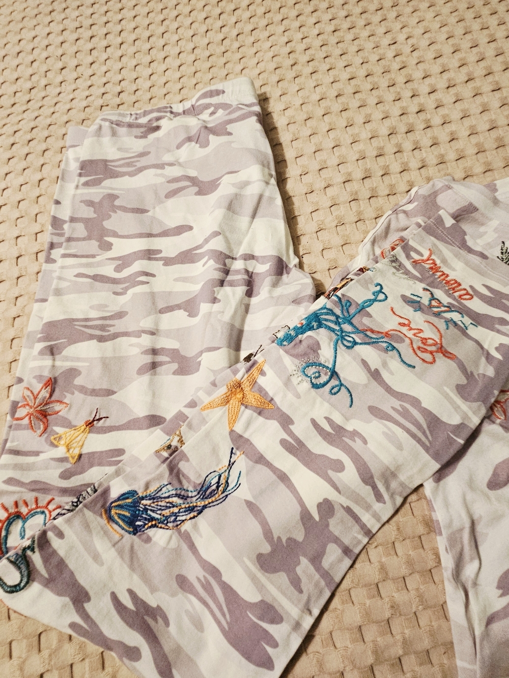 "JOHNNY WAS" Camo Embroidered Top With Matching Pants - Picture 14 of 16